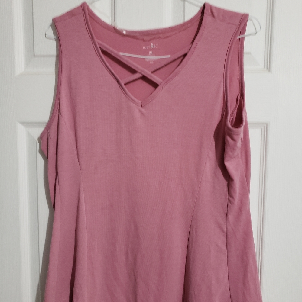 Shirt, size 2x, but seems smaller than that